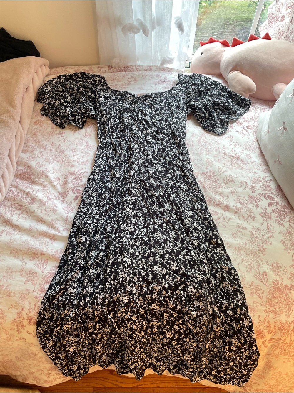 a new day Black and White Floral Maxi Dress with Puff Sleeves